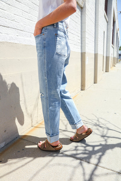 Judy Blue High-Rise Boyfriend Cuffed Hem Star Pocket Jeans